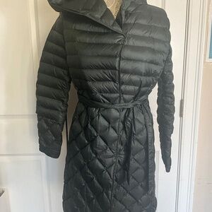 Dark forest green down coat with hood and waist tie size S
